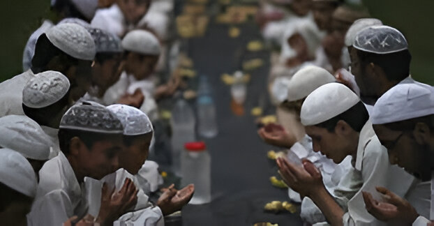 Foto Puasa yang tidak hanya dijalankan oleh umat Muslim saja, namun juga umat agama lainnya oleh Okezone Techno
