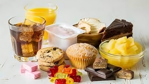 Foto makanan dan minuman manis yang digemari para anak muda ternyata jadi pendorong diabetes oleh Detik.com